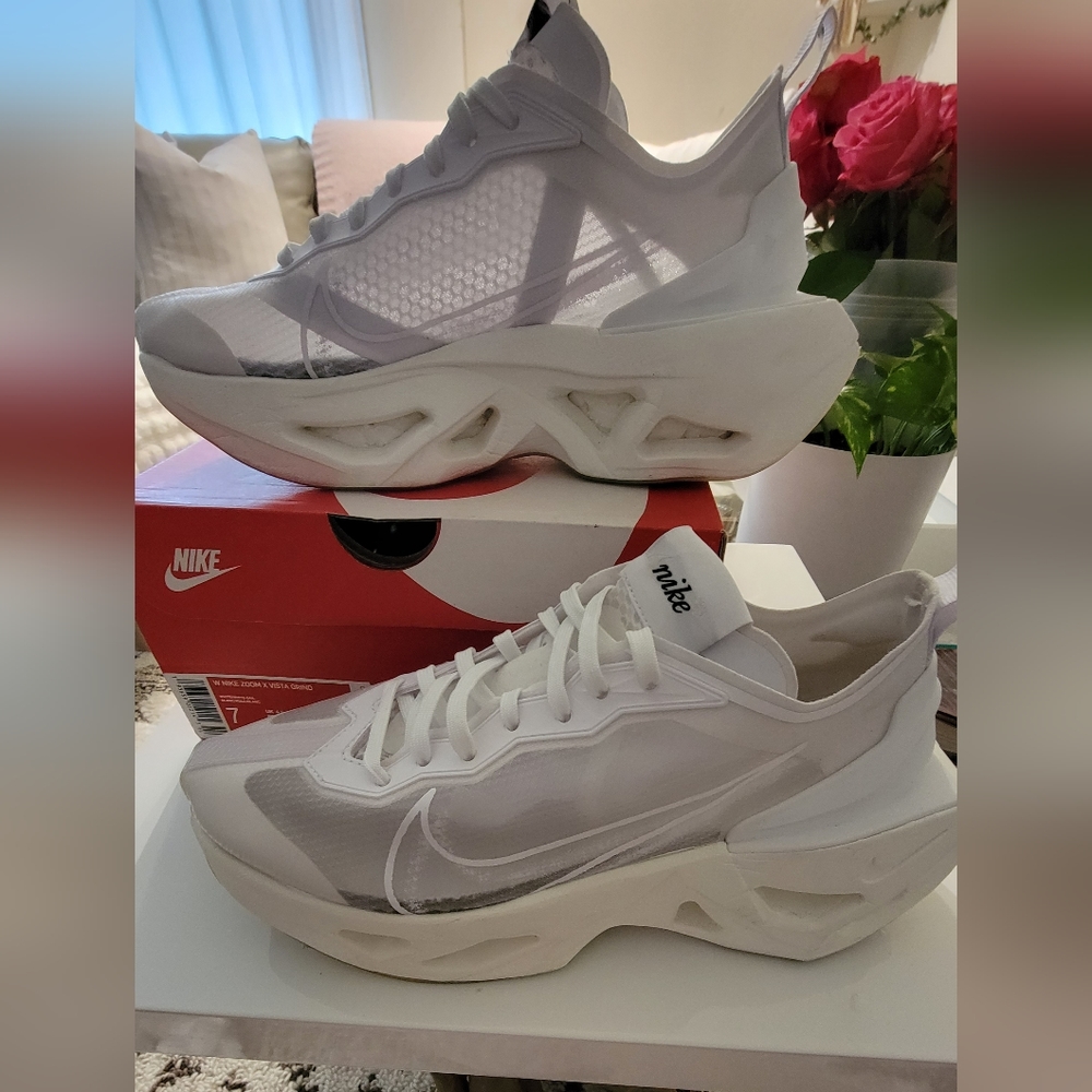 W NIKE ZOOM X VISTA GRIND WHITE WHITE SIZE 7